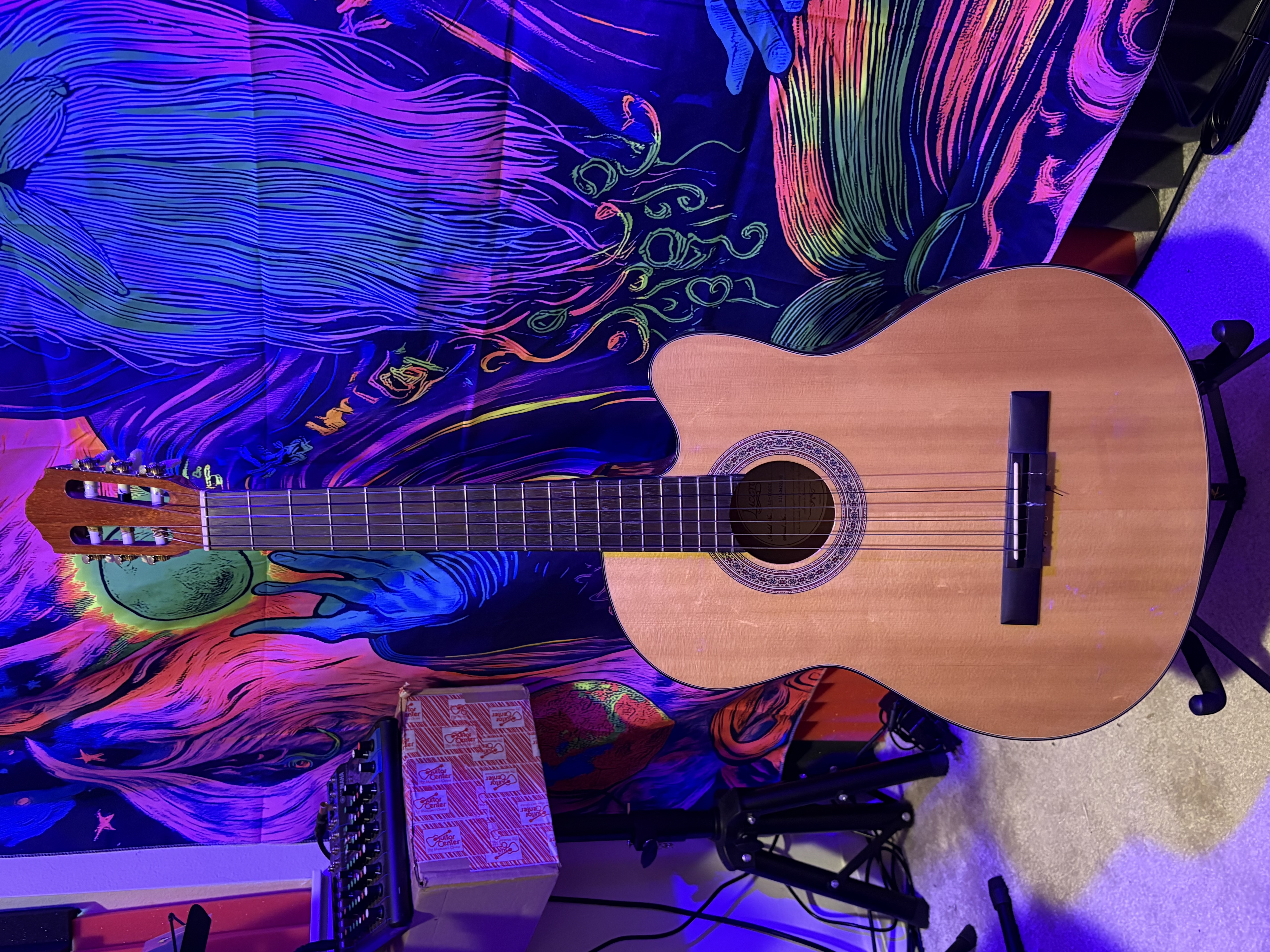 accoustic-guitar